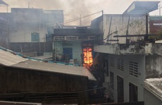 Bình Định xảy ra 2 vụ cháy nhà trong cơn bão số 12