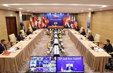 Thủ tướng Nguyễn Xuân Phúc chủ trì Hội nghị Cấp cao Đông Á