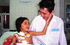 Cô gái 25 tuổi - 'em bé' đầu tiên được ghép gan ở Việt Nam qua đời