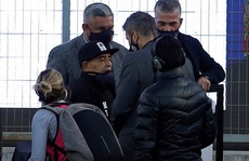 Cựu danh thủ Diego Maradona nhập viện khẩn cấp sau sinh nhật thứ 60