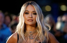 Rita Ora xin lỗi, nộp phạt hơn 300 triệu đồng vì mở tiệc giữa dịch Covid-19