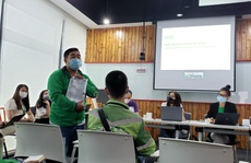 Grab khẳng định tài xế chỉ bị ảnh hưởng 1%-2% sau khi tăng cước và chiết khẩu