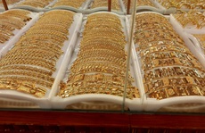 Giá vàng hôm nay 29-12: Tăng giảm chóng mặt, giới đầu tư liên tục thu lợi