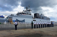 Hình ảnh tàu Hải quân Ấn Độ INS Kiltan tại Cảng Nhà Rồng