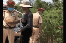 Vụ 'sếp can thiệp gỡ xe vi phạm' ở Đồng Nai: Tạm đình chỉ công tác 2 trung tá CSGT