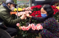 Thị trường quà tặng ngày Valentine ảm đạm vì dịch Covid-19