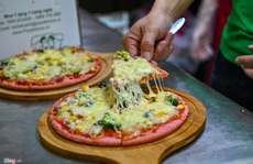 Món pizza thanh long độc lạ xuất hiện trong dịch virus corona