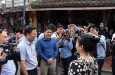 Dạo Hội An, Chủ tịch Quảng Nam nói với khách: 'Quảng Nam - điểm đến an toàn'