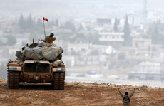 Thổ Nhĩ Kỳ tấn công quân đội Syria, trả thù cho 29 binh sĩ