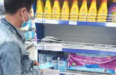 Siêu thị lý giải nguyên nhân khan hiếm khẩu trang và nước rửa tay