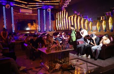 26 thanh niên đi hát karaoke, chỉ 1 người không chơi ma túy