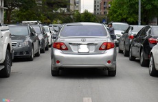 Có nên giãn nợ, giảm lãi cho người mua nhà, xe trả góp?