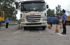Sau điều tra của Báo Người Lao Động, hàng loạt xe tải ở Thừa Thiên - Huế bị xử phạt