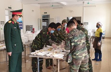 Bên trong khu cách ly ở Hà Nội: 1 cán bộ phục vụ 20 người, suất ăn 57.000 đồng/ngày