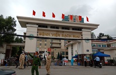 Chủ tịch Hà Nội: Chấm dứt cách ly y tế đối với 'ổ dịch' Bệnh viện Bạch Mai từ ngày 12-4
