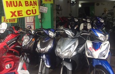 Xe máy cũ vắng khách mua