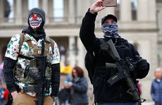 Covid-19: Cuộc đối đầu giữa Tổng thống Trump và các thống đốc đảng Dân chủ