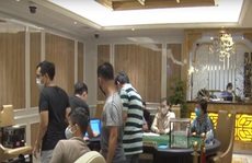 Bắt quả tang nhiều người nước ngoài đánh bạc bên trong resort ven biển Đà Nẵng