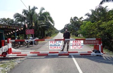 Malaysia: Dân bản địa chạy vào rừng trốn virus