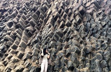 Ngỡ ngàng trước vẻ đẹp tự nhiên của gành Đá Dĩa trên núi