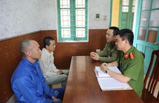 Nhóm người Trung Quốc móc nối với người Việt dùng  thẻ ngân hàng giả rút 300.000 USD