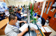 Tìm chính sách phục hồi kinh tế: Đẩy mạnh cải cách hành chính