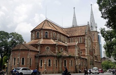 Báo Mỹ: Nhà thờ Đức Bà Sài Gòn, 1 trong 19 thánh đường đẹp nhất thế giới