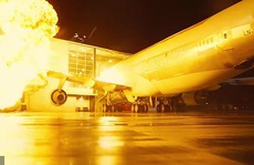 Đạo diễn phim “Tenet” mua Boeing 747 quay cảnh nổ tung máy bay