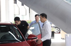 'Ngược đời' mua ôtô: Đặt nhiều tiền cọc nhưng không muốn nhận xe sớm