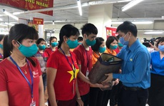 Lãnh đạo Tổng LĐLĐ Việt Nam thăm, tặng quà công nhân lao động tỉnh Hưng Yên