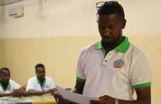 Sốc: Cựu cầu thủ Somalia bị bắn chết khi đang tụng kinh