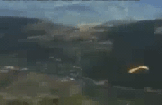 Phi công người Nga rơi xuống vực từ độ cao 20 m khi chơi dù lượn ở Mù Cang Chải