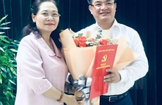 Thành ủy TP HCM trao quyết định điều động, phân công công tác cho ông Trần Trọng Tuấn