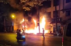 Nhà xe Tâm Hạnh ở Bình Thuận nửa đêm bất ngờ cháy rụi