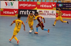 Sốc với clip 'mưa' bàn thắng của Quảng Nam vào lưới Vietfootball