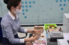 Lãi suất gửi tiết kiệm giảm tiếp