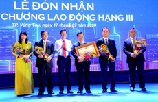 DIC số 4 vinh dự đón nhận Huân chương Lao động hạng Ba