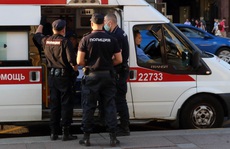 Cảnh sát Nga rơi từ cửa sổ chết sau khi làm chứng chống lại sếp