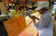 Vàng SJC cao hơn thế giới trên 7 triệu đồng/lượng