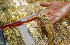 Có nên đầu tư vàng lúc này?