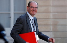 NÓNG: Thủ tướng Pháp từ chức, lộ diện người thay thế