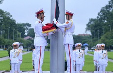 Toàn cảnh Lễ treo cờ rủ Quốc tang nguyên Tổng Bí thư Lê Khả Phiêu
