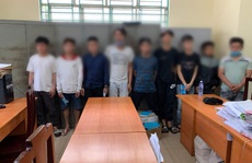 Nhóm thanh thiếu niên 'đại náo' quán trà sữa ở quận Bình Tân