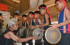 Đãi ngộ nghệ nhân còn bất cập