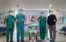 Đà Nẵng: 16 bệnh nhân Covid-19 xuất viện, có sản phụ vừa sinh em bé