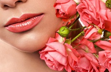 10 bí quyết giữ đôi môi luôn hồng rạng rỡ