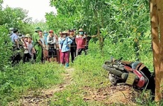 Nam thanh niên chết bất thường trên xe máy ven đường