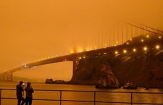 Bầu trời San Francisco biến thành màu cam như sao Hỏa