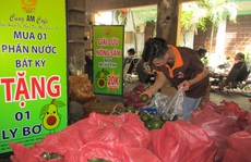 Đến lượt bơ Booth rơi vào cảnh 'giải cứu'