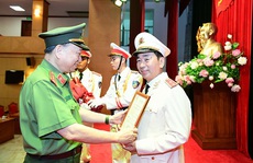 Thứ trưởng Bộ Công an Trần Quốc Tỏ được thăng hàm trung tướng